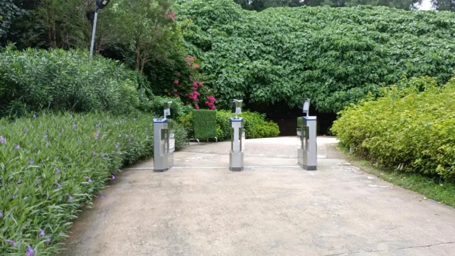 Dostosowane bramy obrotowe dla pieszych