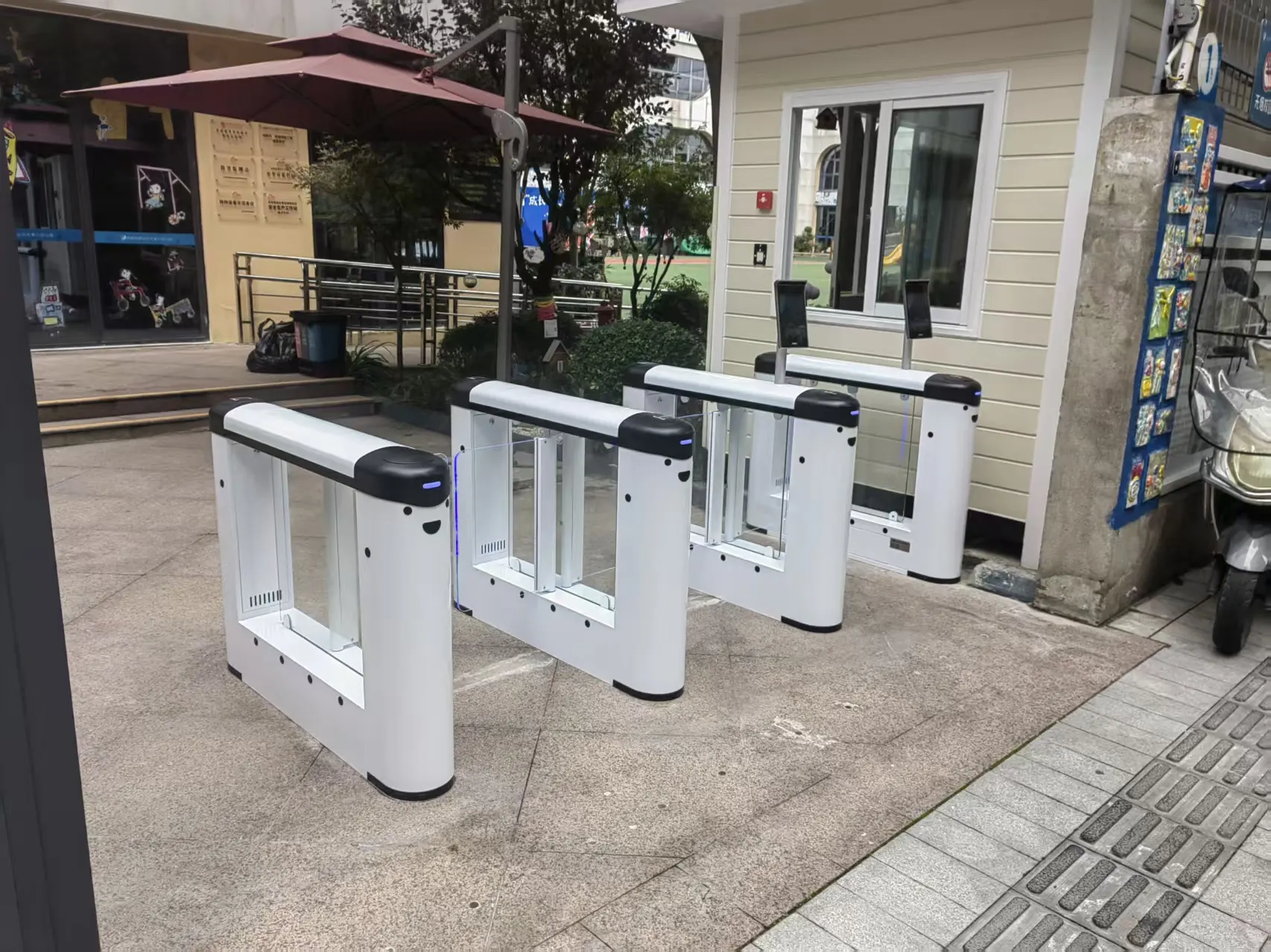 IM.B223 Brama obrotowa do przedszkola