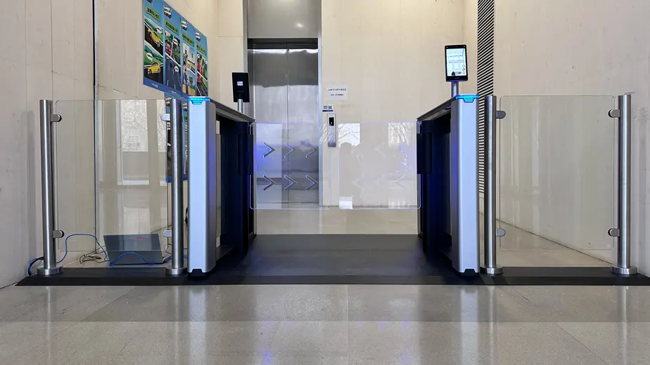 Biometryczna kontrola dostępu do budynków biurowych